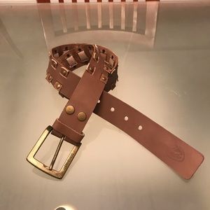 Like NEW!! Billabong leather belt